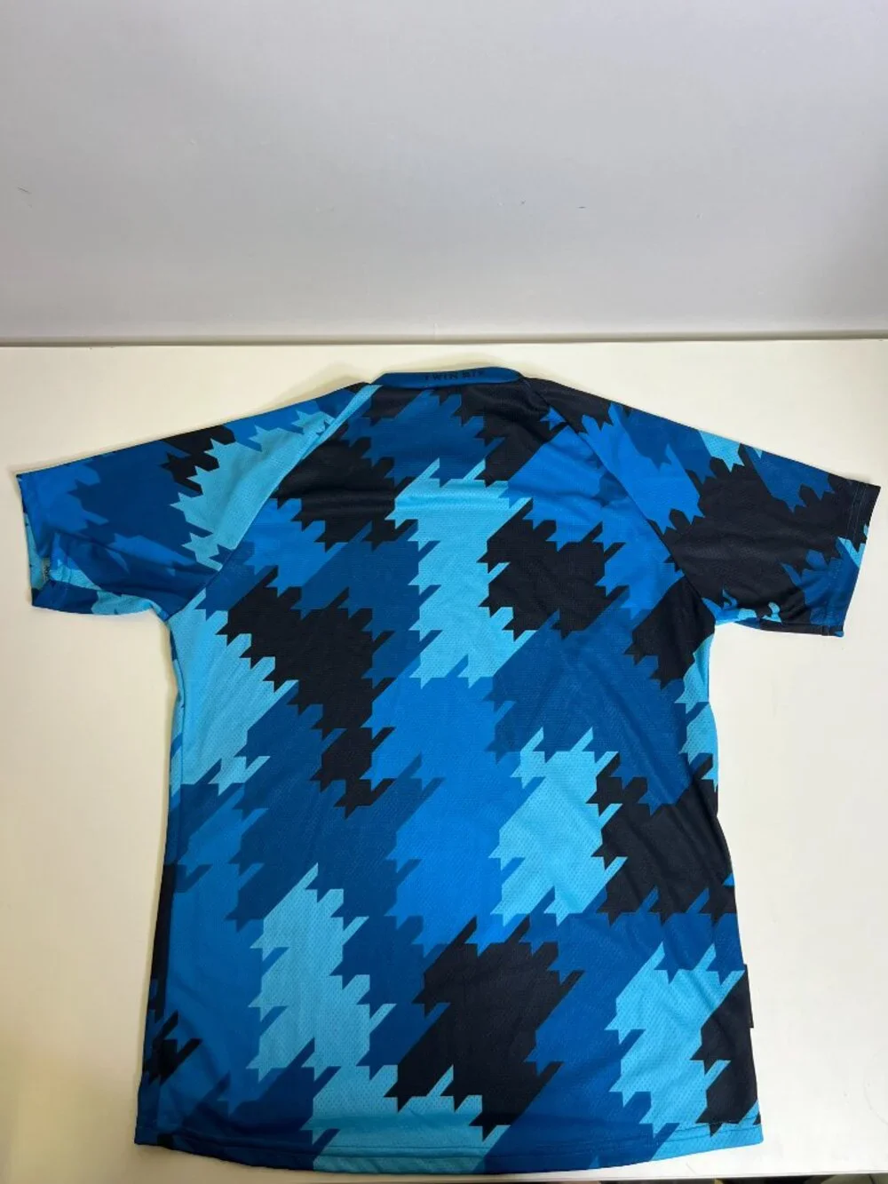 Twin Six M. Trail Jersey Genesis Crypsis Tech Tee Blue/Black - Size Medium